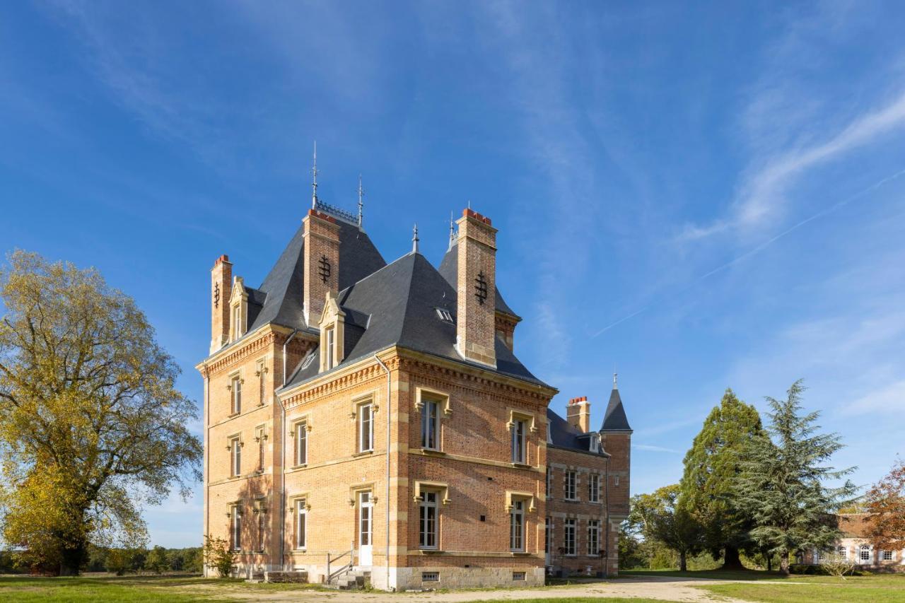 Отель Domaine De Mont-Evray Nouan-le-Fuzelier Экстерьер фото